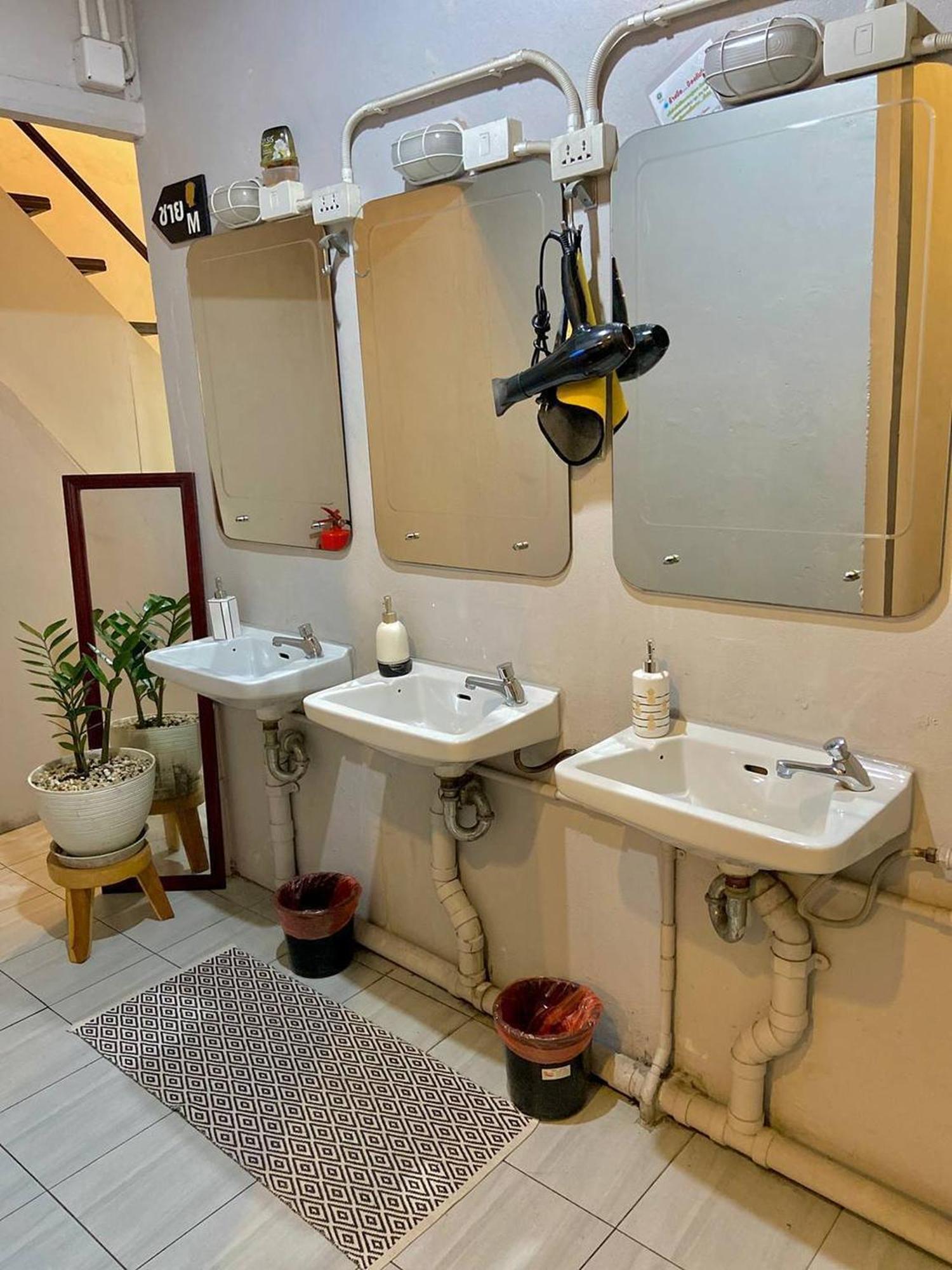 Hostel Lemon Siam Petchaburi Road Bangkok Exterior foto